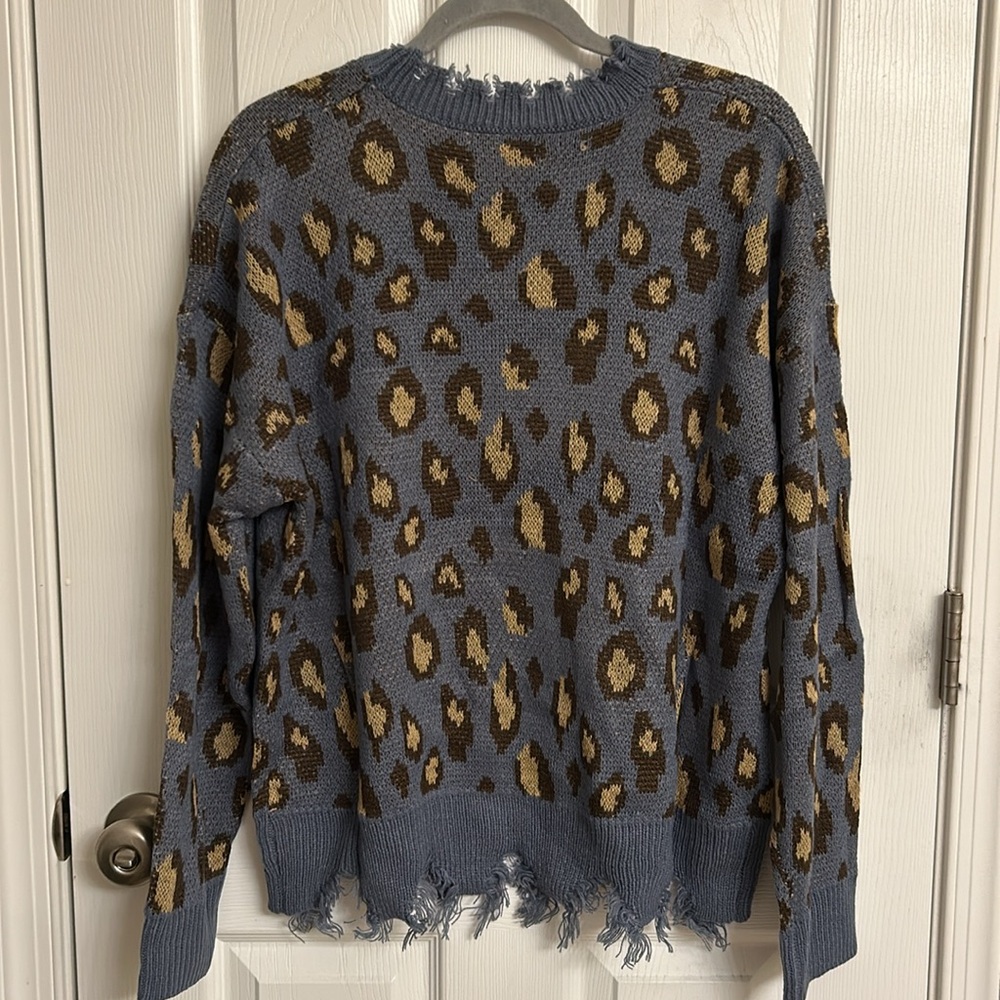 L Love Blue Gold Print Distressed Long Sleeve Acrylic Sweater Size Medium - Picture 2 of 9